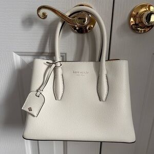 🎊Host Pick🎊 NWT KATE SPADE Women Leather Bag, EVA, Small Satchel, White